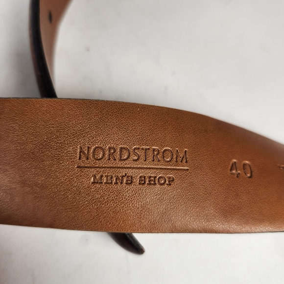 NORDSTROM Belt Men's Shop Size 40 Brown Leather Made USA Silver Buckle 1.5 Width - Picture 7 of 10